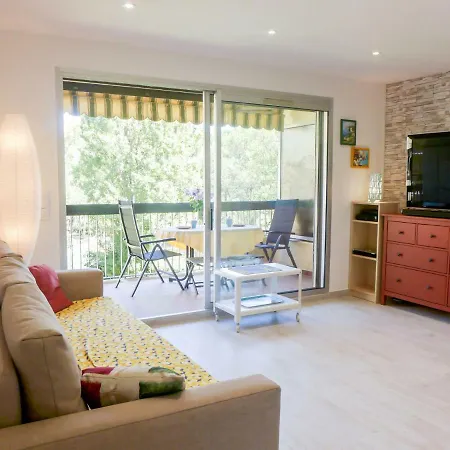 Apartment Parc Du Lavandou.6 *